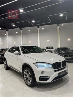 بی ئێم دەبڵیو X6